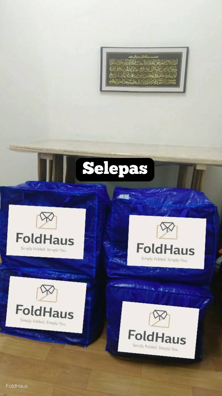 Servis Lipat Baju & Susun Wardrobe di Nilai